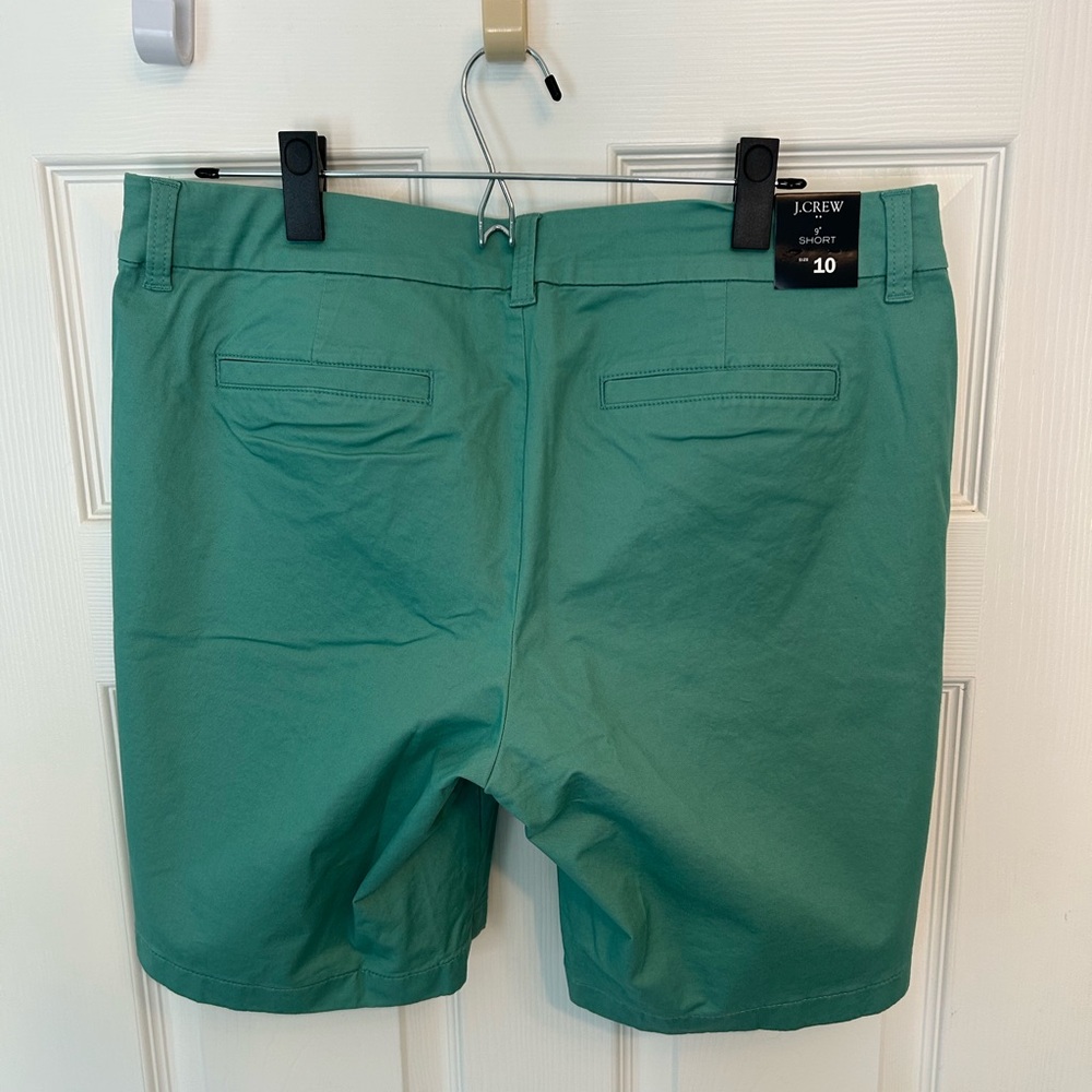 NWT J. Crew Frankie 9” Women's Bermuda Shorts. Size 10 Color GREEN - Picture 4 of 6